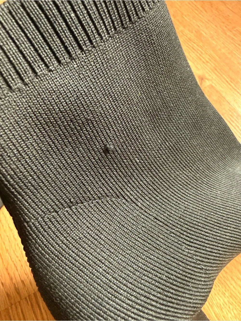 MIA sleek black